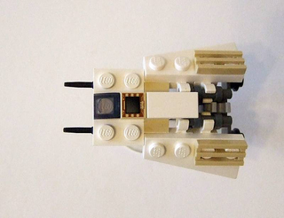 Illustration for article titled Using Hundreds of LEGO Star Wars Mini-Spaceships to Create Huge Battles